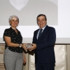 Başkan Batur'dan Meslektaşlarına Plaket