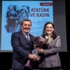 ‘Atatürk ve Kadın’ Söyleşisine Kadınlardan Büyük Alkış