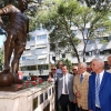 Konak, Taçsız Kral’ı Unutmadı