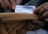 Depremzedelerin Battaniyeleri İşportadan Toplandı