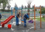 Aziziye Mülkiyeliler Parkı oyun gruplarının temizliği