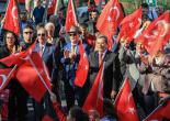 Gültepe’de Cumhuriyet Bayramı Türküler ve Zeybekle Kutlandı