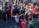 Gültepe’de Cumhuriyet Bayramı Türküler ve Zeybekle Kutlandı