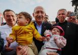 Kılıçdaroğlu Konak Belediyesi’nin Çadır Kentini Ziyaret Etti