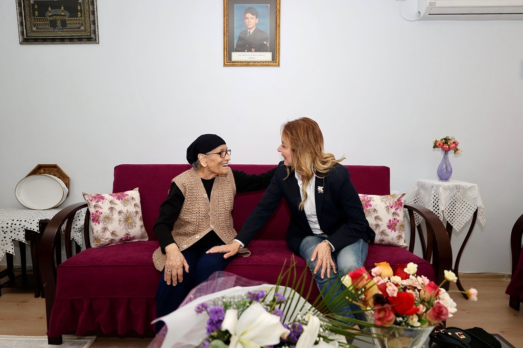 Başkan Mutlu’dan Anneler Günü’nde şehit annesine anlamlı ziyaret