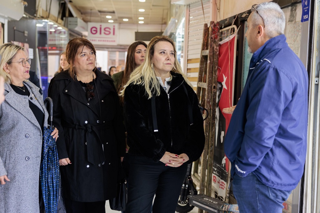 Başkan Mutlu’dan Kemeraltı Esnafına Ziyaret