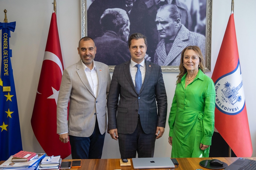 Deniz Yücel’den Başkan Mutlu’ya Tebrik Ziyareti