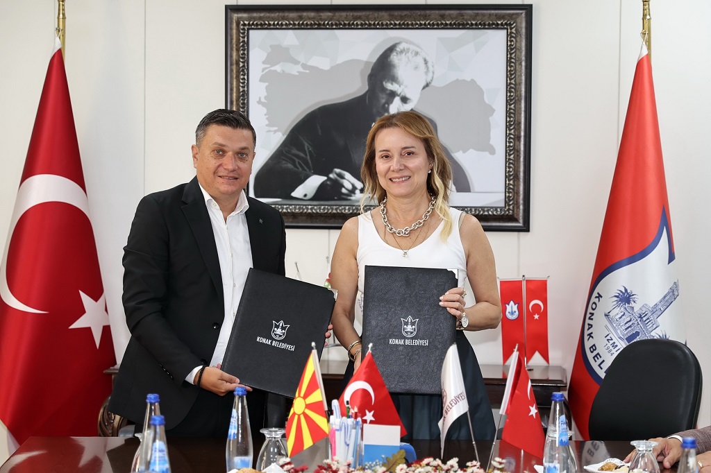 Konak ve Gradsko Arasında ‘Kardeş Şehir’ İmzaları Atıldı