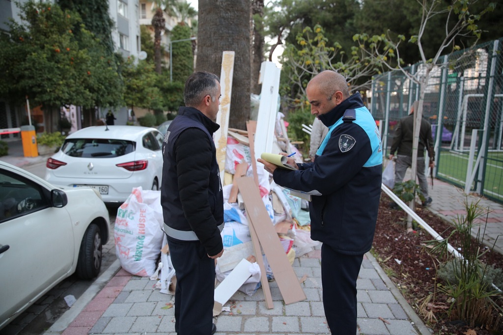 Konak’ta Kaçak Moloza Geçit Yok: 8 Ayda 1 Milyon 325 Bin Lira Ceza