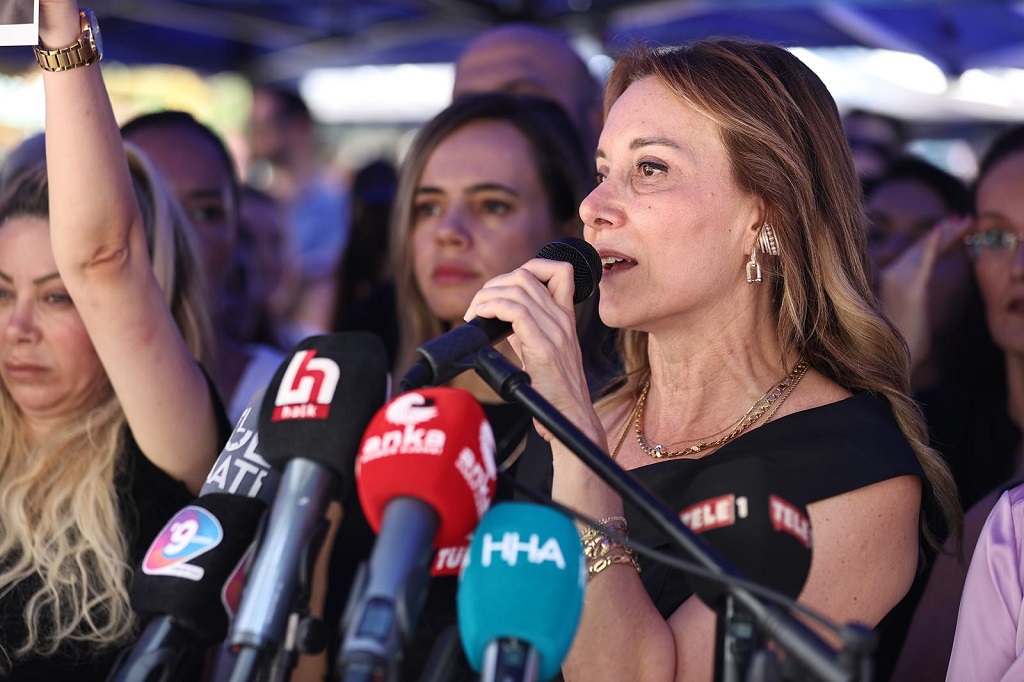 Konak’ta Kadınlar Şiddete ve Kadın Cinayetlerine ‘Hayır’ Dedi