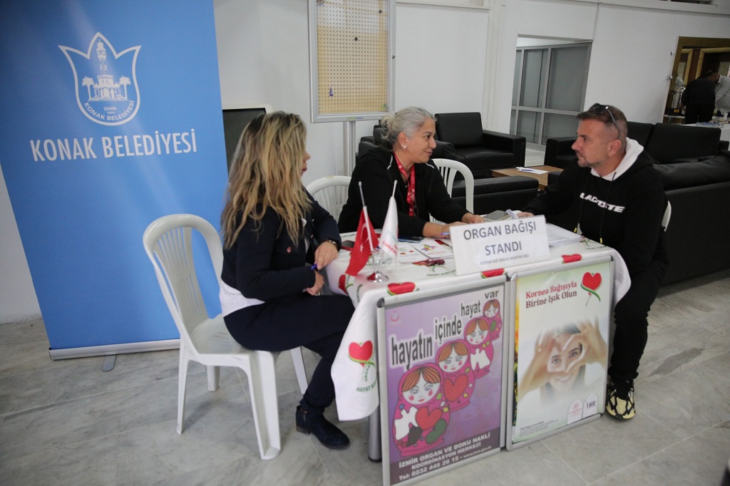Konak’ta Organ Bağışı Farkındalığı İçin Stant Kuruldu